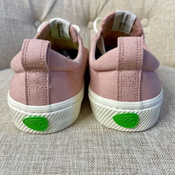 Cariuma Rose Canvas shoes/sneakers. New, never worn. Women Size 9.5/Men Size 8. - Picture 3 of 6